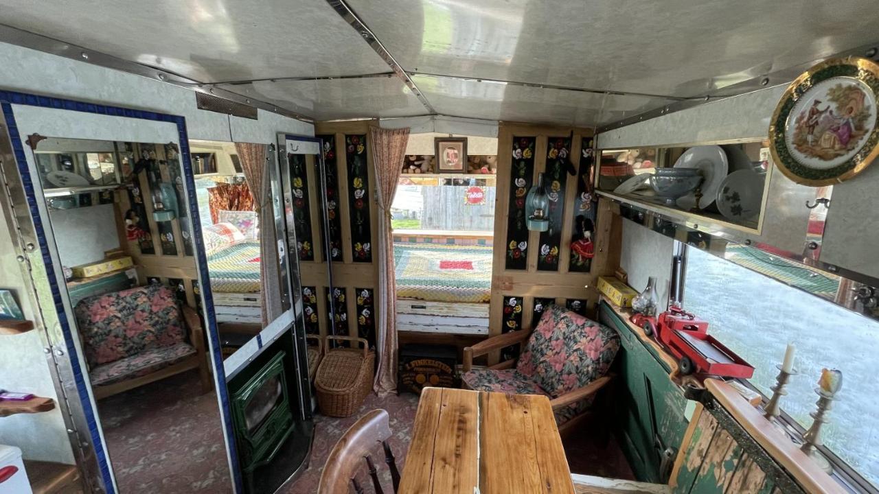 2 X Double Bed Glamping Wagon At Dalby Forest Scarborough Exterior foto